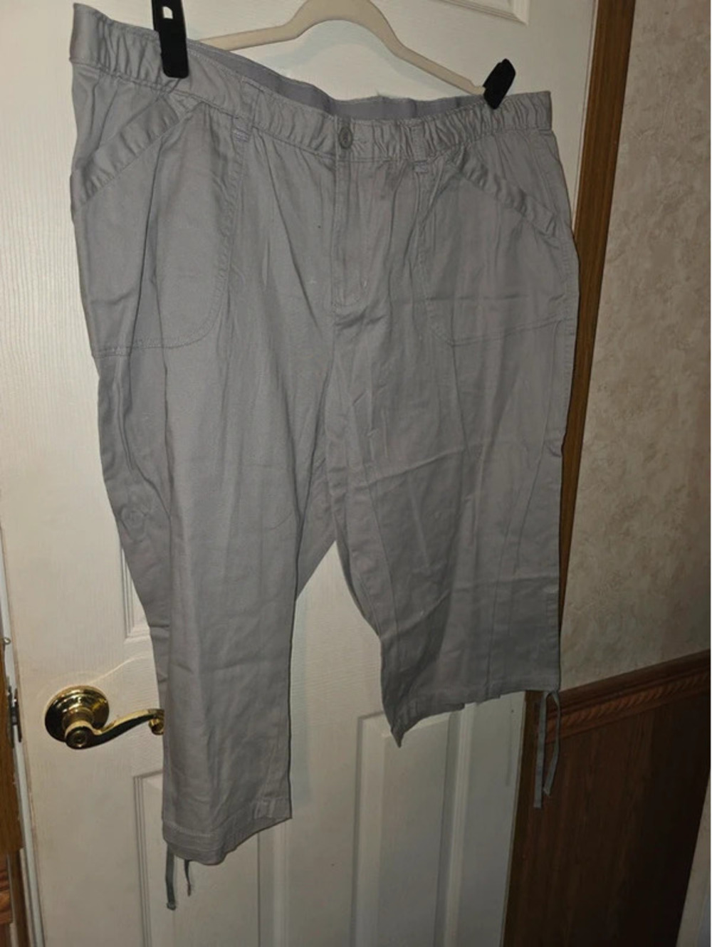 Cato Cargo Drawstring Hem Capri Pants 26W Light Gray Cropped